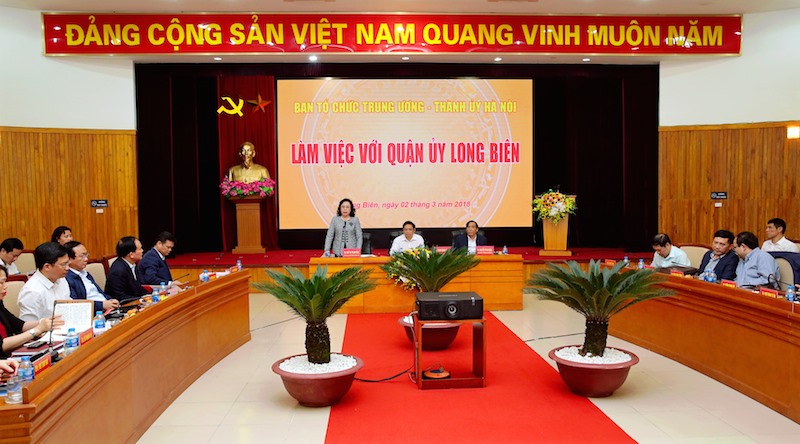 Quang cảnh buổi làm việc.