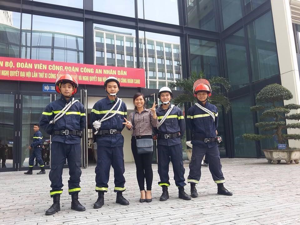 Quang cùng đồng đội trước khi bị tai nạn. Ảnh: NVCC