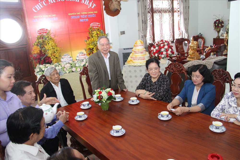 Quang cảnh buổi sinh nhật nguyên Thủ tướng Phan Văn Khải và nguyên Tổng Bí thư Lê Khả Phiêu, tại tư gia nguyên Chủ tịch Nước Nguyễn Minh Triết. Ảnh: X.L