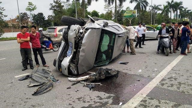Bung túi khí và nát đầu. Ảnh: Trần Lưu