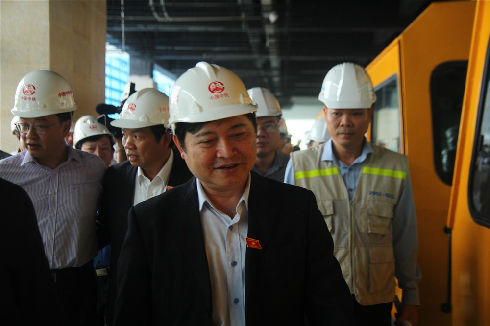 ông Phan Xuân Dũng, Chủ nhiệm Ủy ban Khoa học Công nghệ và Môi trường, khẳng định Cát Linh - Hà Đông là dự án mà dư luận, cử tri hết sức quan tâm. Dự án này lớn và rất nhiều tiền, triển khai ngay ở thủ đô. Dự án đường sắt đô thị đầu tiên, Việt Nam chưa có kinh nghiệm. Trong khi đó, khối lượng công việc vô cùng lớn và phức tạp.