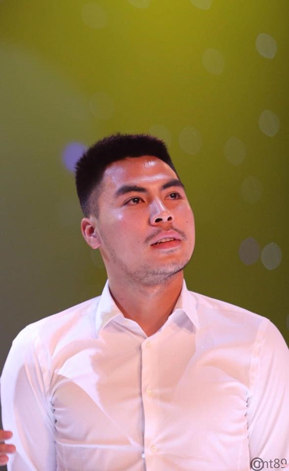 Tiền vệ Phạm Đức Huy.