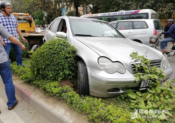 Hiện trường vụ tai nạn. (Ảnh Báo Nghệ An)