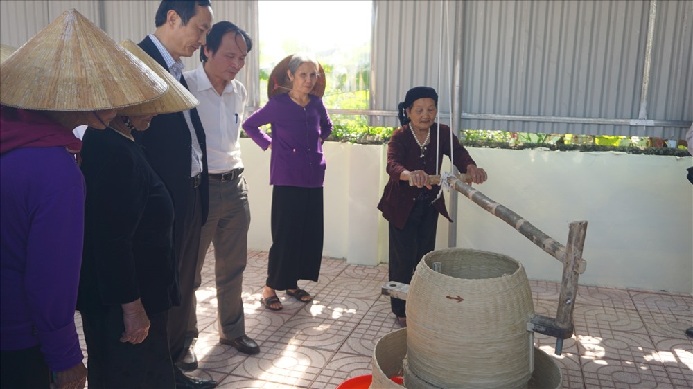 Thôn Phong Giang được công nhận khu dân cư nông thôn mới kiểu mẫu của tỉnh Hà Tĩnh từ năm 2016. Tại đây còn lưu giữ nhiều nét văn hóa làng quê độc đáo. Ảnh: QĐ