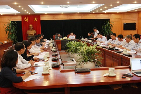 Trưởng Đoàn thanh tra công bố Quyết định thanh tra.