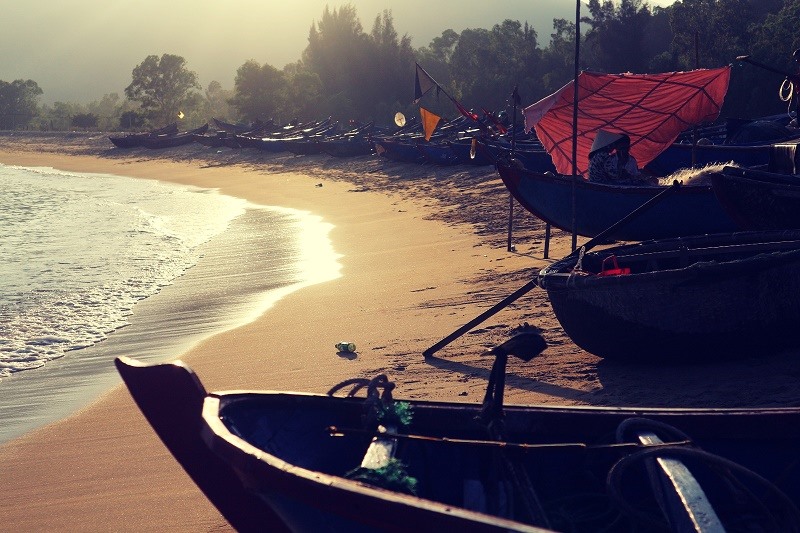 Hẹn nhau xóm Chài mùa trăng tỏ - ảnh 3 Hẹn nhau xóm Chài mùa trăng tỏ - ảnh 3