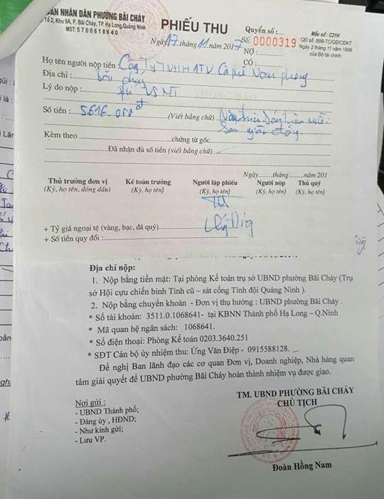 Phí vệ sinh năm 2017 của quán cà phê Nam Phong tại Bãi Cháy. Ảnh: Nguyễn Hùng