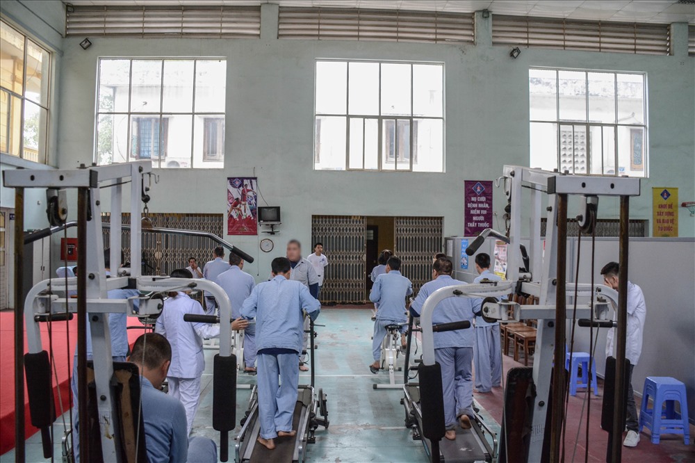 Sau cánh cửa Bệnh viện tâm thần Hà Nội - ảnh 10 Sau cánh cửa Bệnh viện tâm thần Hà Nội - ảnh 10