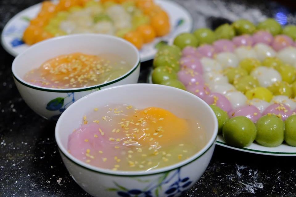 Có thể khuấy thêm bột sắn để ăn cùng bánh trôi
