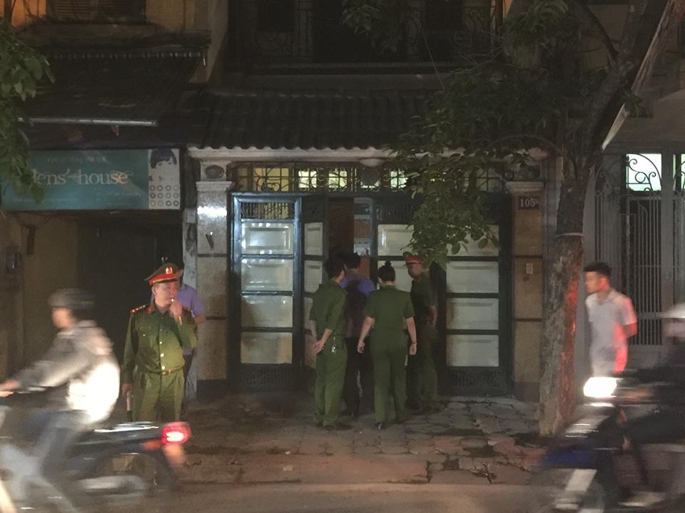 Khám nhà nguyên Phó Tổng Cục trưởng Tổng cục V - Bộ Công an liên quan vụ Vũ 'nhôm' - ảnh 5 Khám nhà nguyên Phó Tổng Cục trưởng Tổng cục V - Bộ Công an liên quan vụ Vũ 'nhôm' - ảnh 5