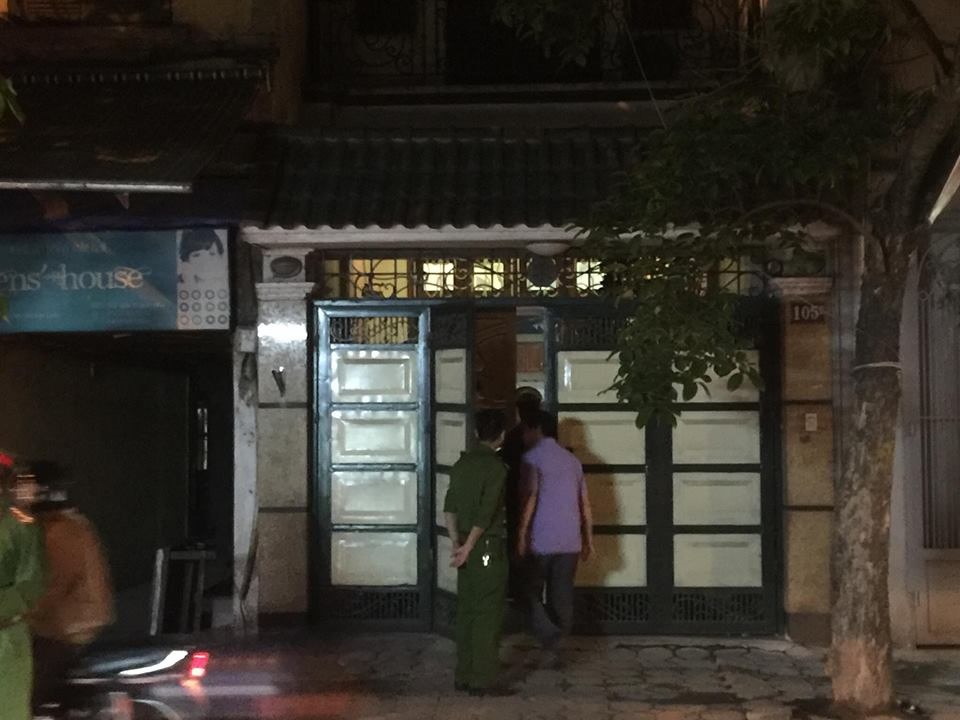 Khám nhà nguyên Phó Tổng Cục trưởng Tổng cục V - Bộ Công an liên quan vụ Vũ 'nhôm' - ảnh 3 Khám nhà nguyên Phó Tổng Cục trưởng Tổng cục V - Bộ Công an liên quan vụ Vũ 'nhôm' - ảnh 3