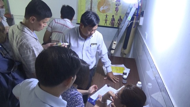 Cán bộ đoàn thanh tra kiểm tra chi nhánh Công ty Vinaca.