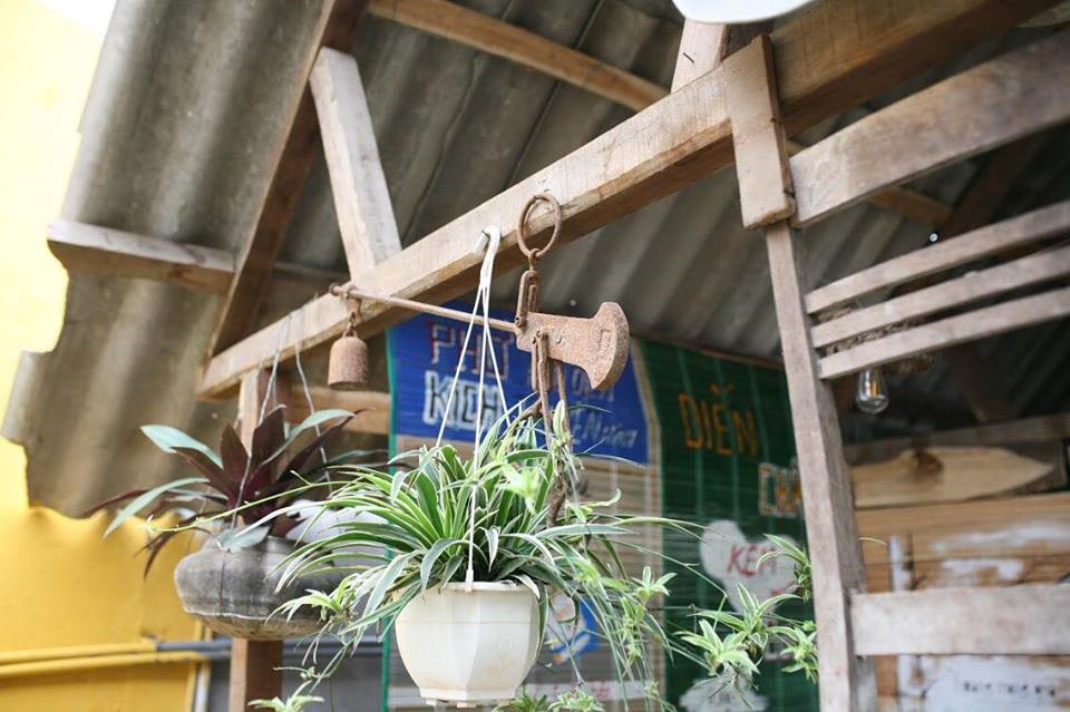Mọi ý tưởng để “đi bụi“, mở tiệm cà phê Cù đều bị gia đình và người thân phản đối. Bắc đã trải qua nhiều khó khăn, để đạt được mục đích. Ảnh: NVCC