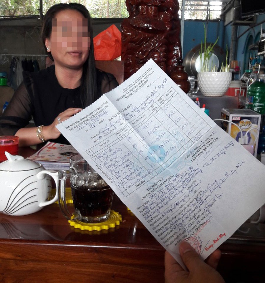 Tân Thị Thúy H, chủ trang trại “bán” giấy phép khống để nguồn gốc và vận chuyển động vật hoang dã cho chúng tôi. H thừa nhận trang trại là nơi hợp thức hóa động vật nhập lậu. Ảnh: L.Q