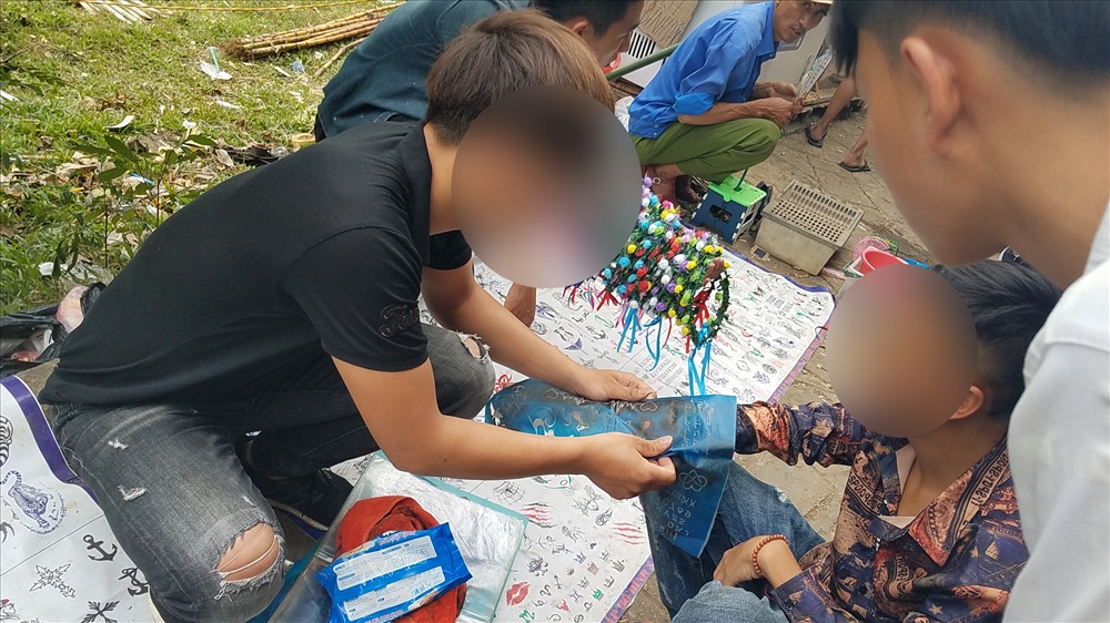 Ông Hà Kế San – Phó Chủ tịch UBND tỉnh Phú Thọ - Trưởng Ban tổ chức Giỗ Tổ Hùng Vương, cho biết, sau khi nhận thông tin báo Lao Động phản ánh, ban tổ chức đã nhanh chóng tổ chức chấn chỉnh các loại hình phản cảm này.