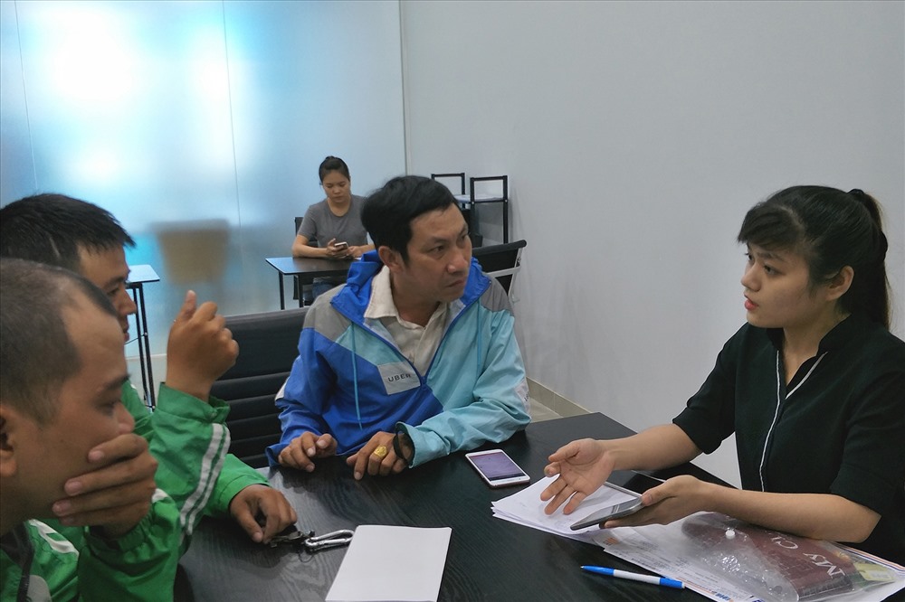 Tài xế Uber, Grab chạy sang VATO. Ảnh: PK