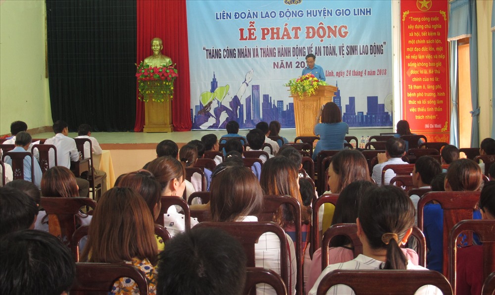 Lễ phát động Tháng công nhân 2018 của LĐLĐ huyện Gio Linh. Ảnh: HT.