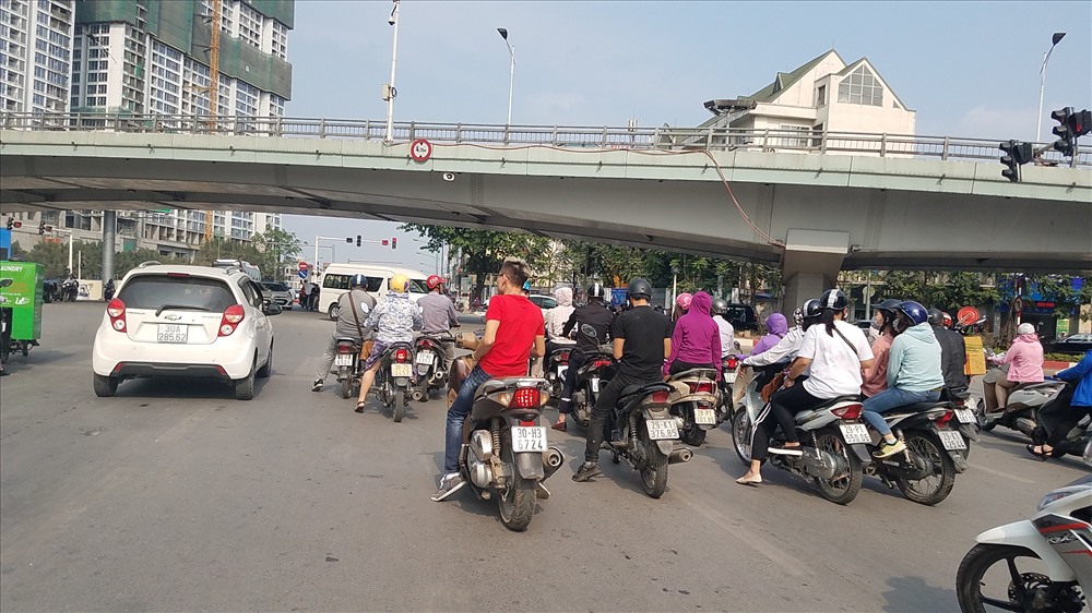 Theo ghi nhận, những trường hợp không đội mũ bảo hiểm đều rời vào những thanh niên trẻ tuổi.