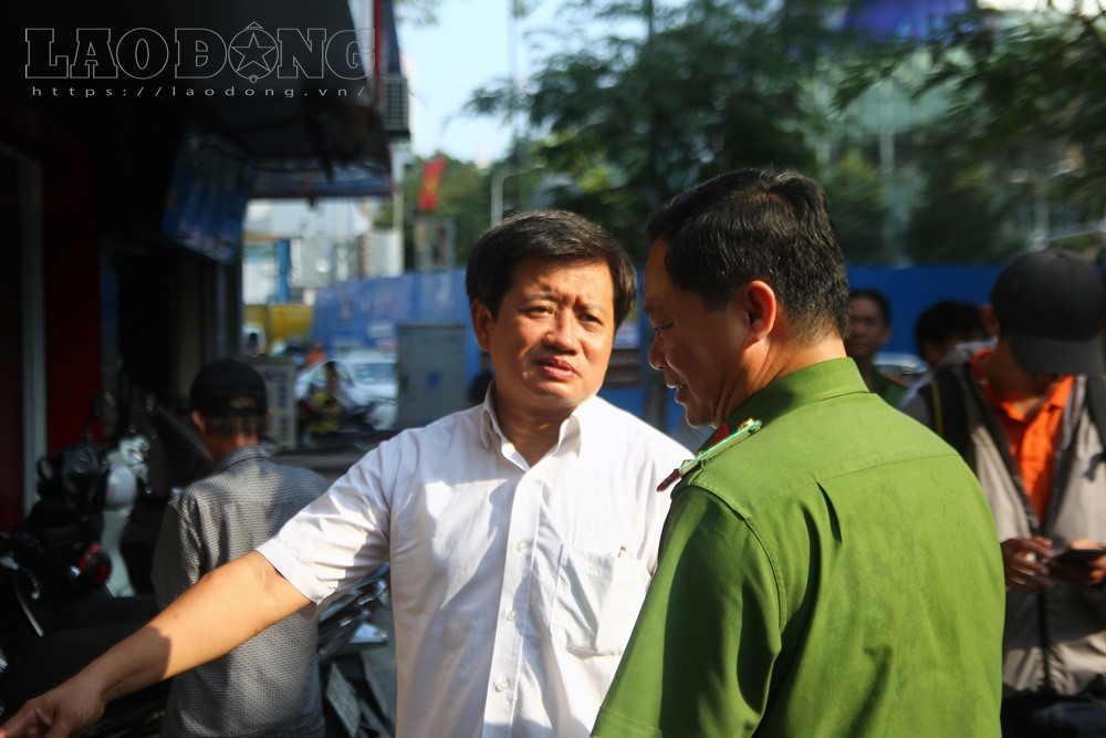 Ông Hải yêu cầu lực lượng chức năng xử lý một số khu vực không đảm bảo an toàn cháy nổ. Ảnh: Cường Ngô