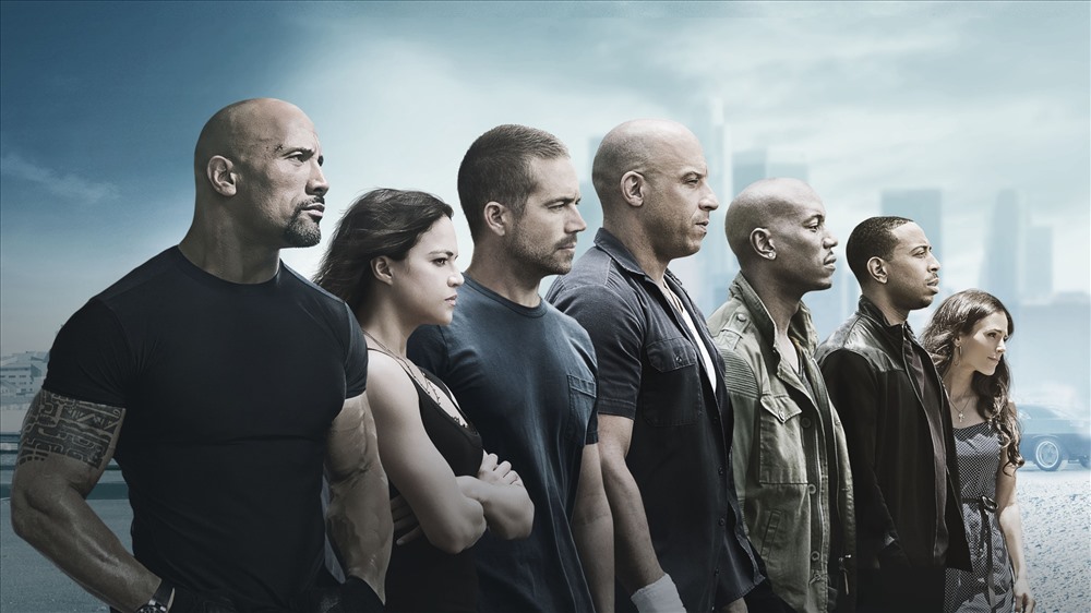 The Rock và Vin Diesel trong The Fate Of The Furious.
