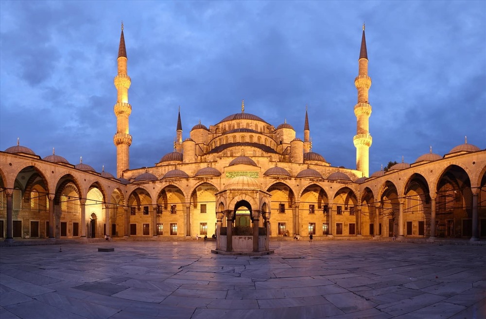 Vương cung thánh đường Hagia Sofia