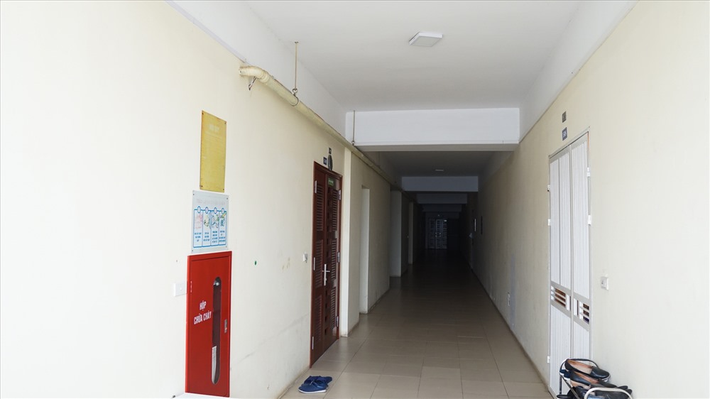 Khu chung cư không có hệ thống báo cháy tự động. Ảnh Linh Trang
