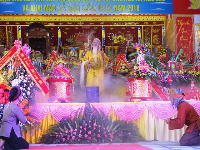 Một số tiết mục văn nghệ tái hiện mong ước của ngư dân vùng biển. (Ảnh: HT)