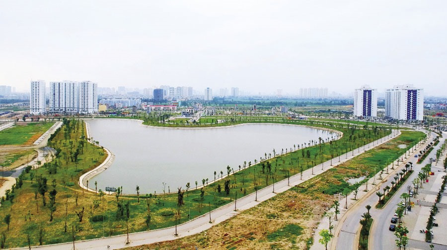 Hồ điều hòa cân bằng hệ sinh thái của KĐT Thanh Hà.