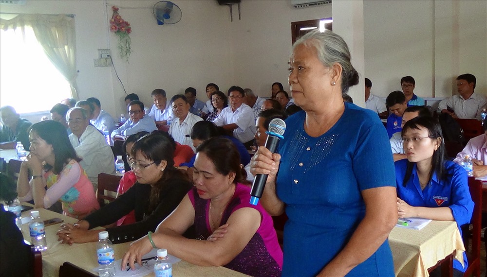 Cử tri lo lắng an toàn vệ sinh thực phẩm, chế độ hưu trí đối với cán bộ nghỉ hưu trước năm 2000 (ảnh Nhật Hồ)