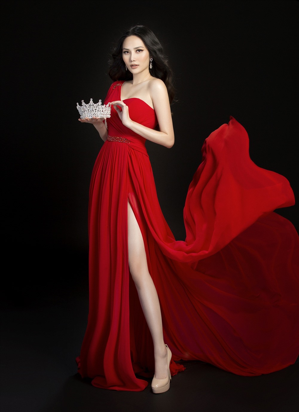 Diệu Linh quyết tâm giành vương miện