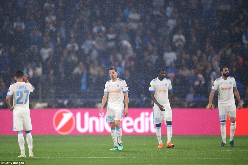 ...cũng là nỗi buồn dành cho Marseille.