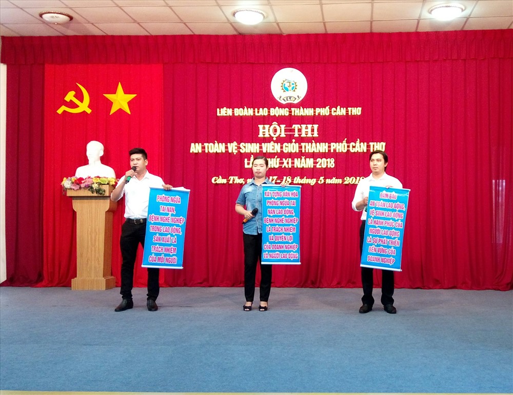 Một tiết mục văn nghệ của LĐLĐ huyện Phong Điền