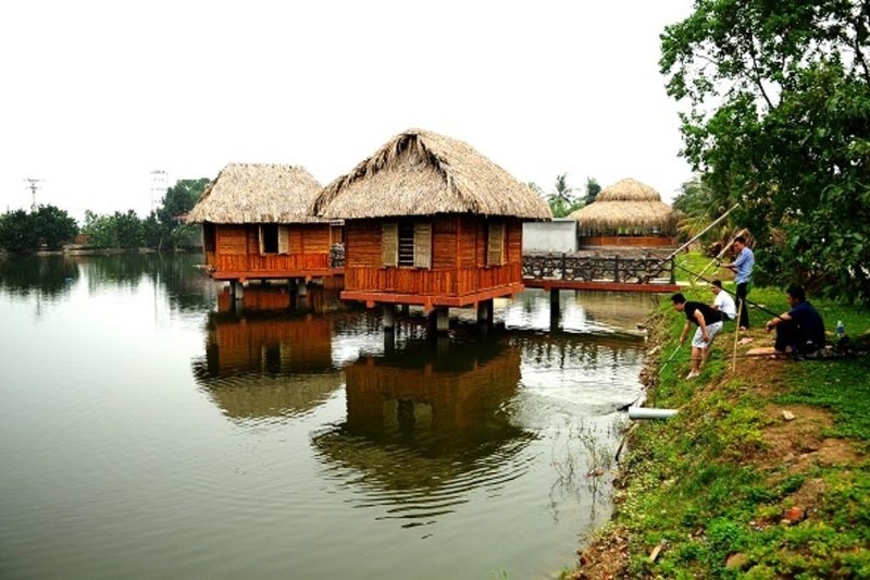Khu ẩm thực, câu cá.