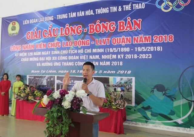 Đại diện trọng tài tuyên thệ sẽ làm việc công tâm, khách quan. Ảnh: Xuân Trường