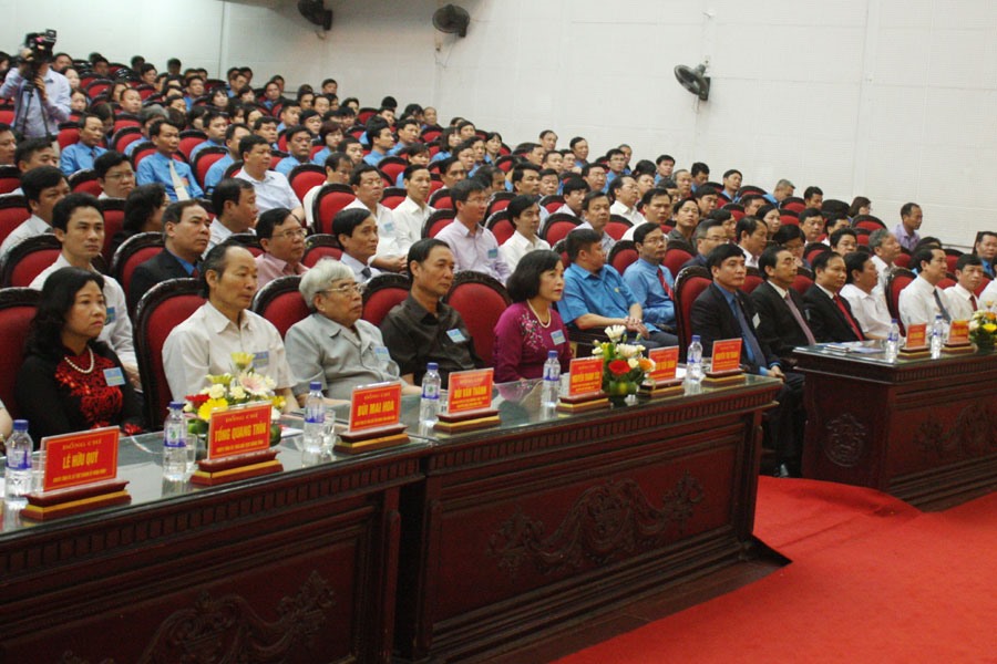 Các đại biểu dự lễ khai mạc Đại hội CĐ tỉnh Ninh Bình lần thứ XV.