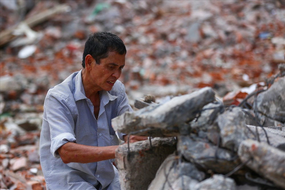 “Đại công trường” ngổn ngang gạch vữa.