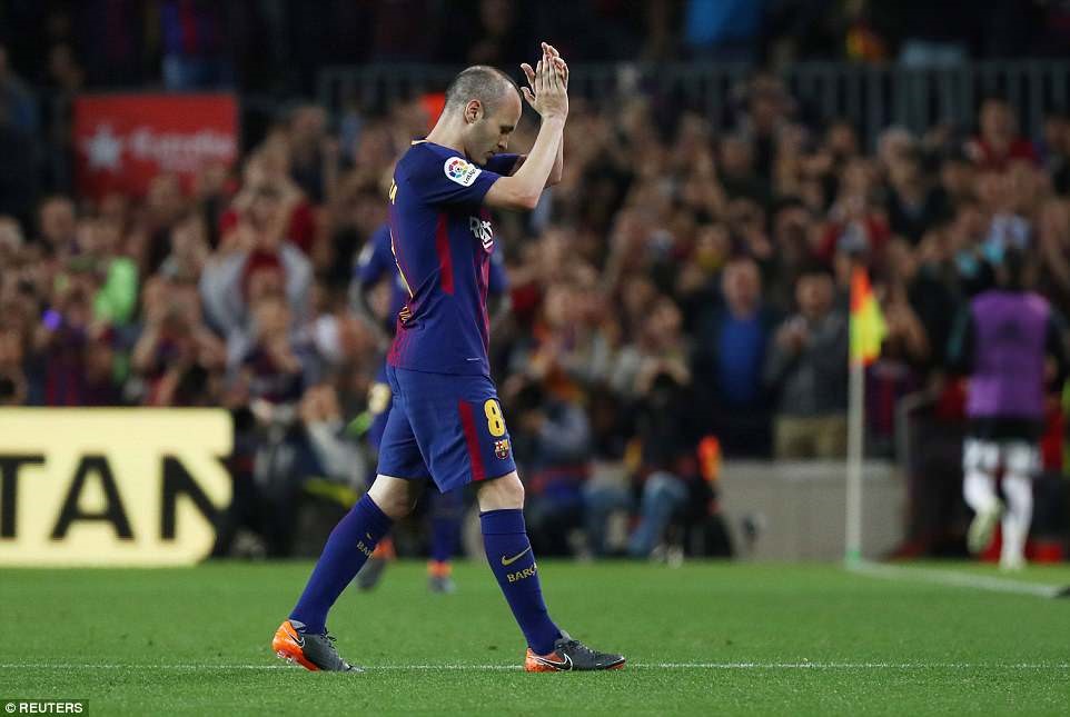 Trận El Clasico cuối cùng của Andres Iniesta. Ảnh: Reuters.