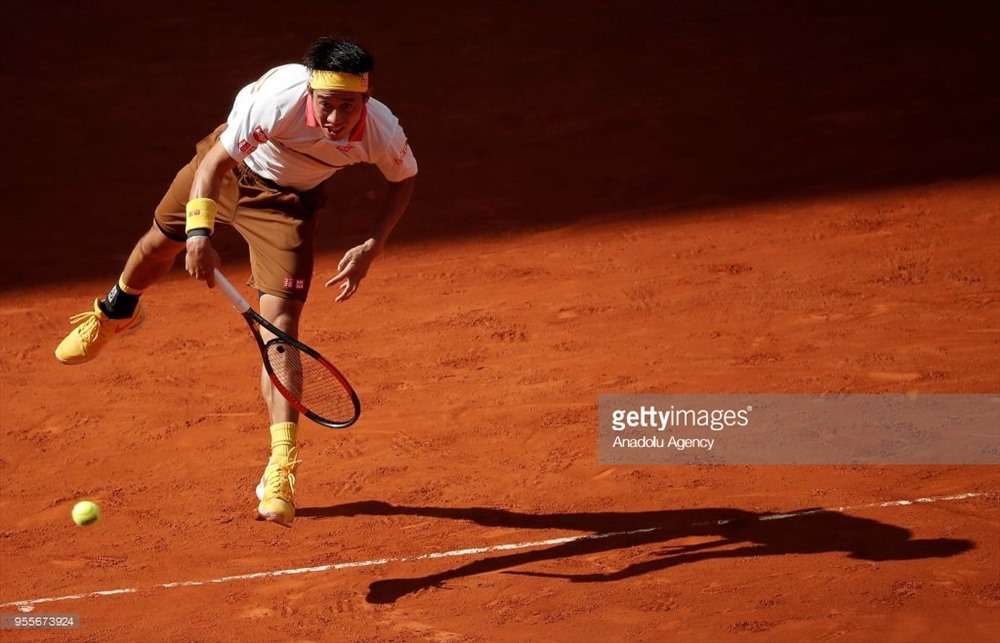 Kei Nishikori đã đụng ngay chướng ngại vật lớn ở vòng 1. Ảnh: Getty.