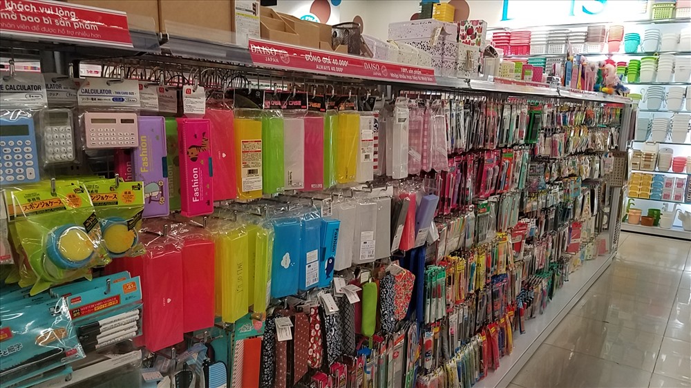 Mặc dù thương hiệu Mumuso, miniso, daiso giới thiệu từ Hàn Quốc, Nhật Bản nhưng lại bán hàng Trung Quốc.