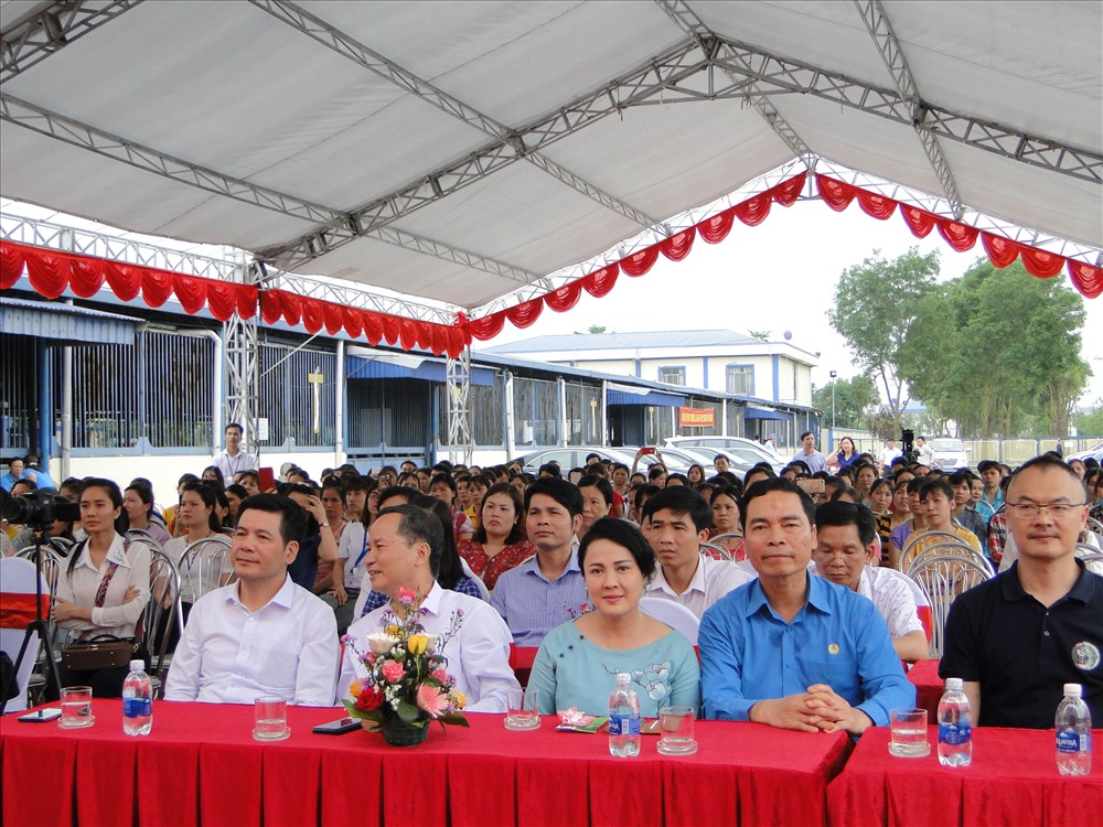 Các đồng chí lãnh đạo dự Lễ phát động. Ảnh: Bá Mạnh