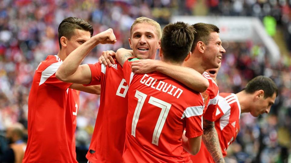 Nga thắng tưng bừng Saudi Arabia 5-0 trong trận khai màn World Cup 2018 - ảnh 7 Nga thắng tưng bừng Saudi Arabia 5-0 trong trận khai màn World Cup 2018 - ảnh 7