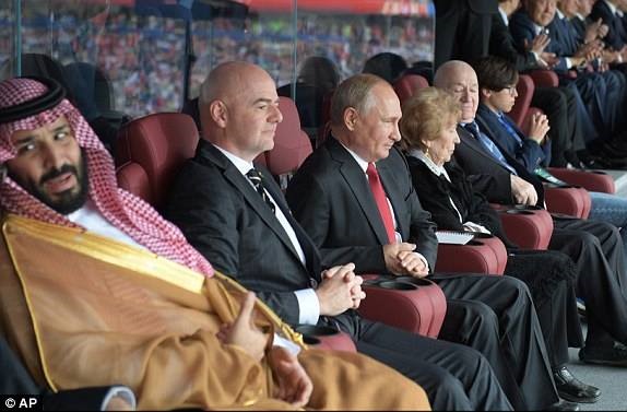 Nga thắng tưng bừng Saudi Arabia 5-0 trong trận khai màn World Cup 2018 - ảnh 2 Nga thắng tưng bừng Saudi Arabia 5-0 trong trận khai màn World Cup 2018 - ảnh 2