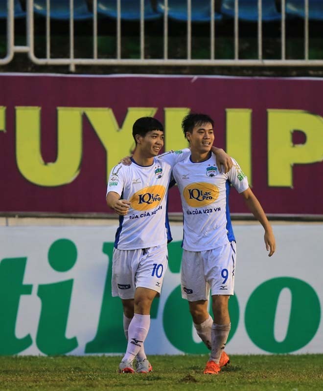 Công Phượng, Văn Toàn đánh giá V.League mới là quan trọng, World Cup cũng chỉ xem để thưởng thức. Ảnh: VPF