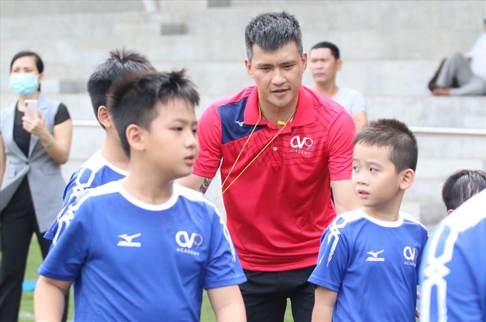 Học viện CV9 được xem là đứa con tinh thần mà Công Vinh đã ấp ủ từ thời còn là cầu thủ. Ảnh: D.N
