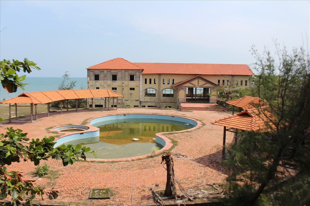 Trong đó, có những khu resort như Thế Giới Xanh, Đồi Phong Lan... bị thiệt hại hàng chục tỷ đồng. Ảnh: C.H