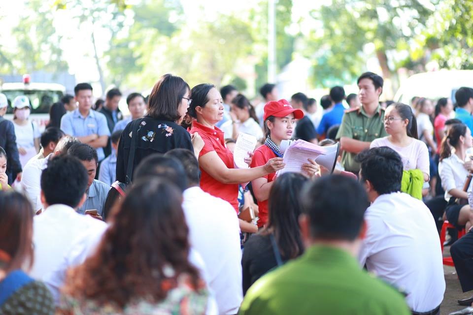 Tham gia hiến máu Hành trình Đỏ
