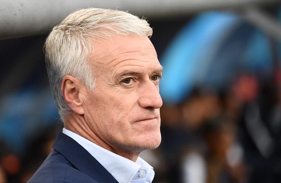 Dù chưa có những thắng lợi lớn, HLV Deschamps và các học trò vẫn giành vé vào vòng sau. Ảnh: Getty Images.