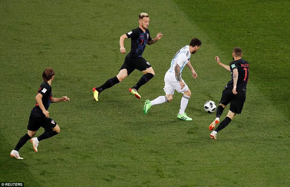 Trận đấu mà Messi đã bị vô hiệu hoá. Ảnh: Dailymail