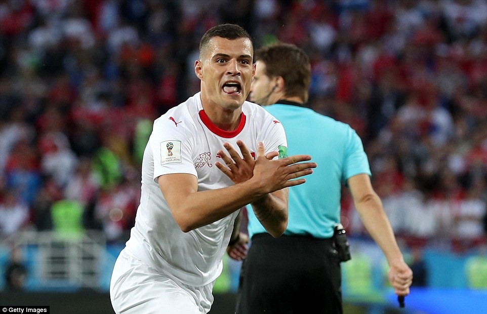 Shaqiri toả sáng phút 90, Thuỵ Sĩ đánh bại Serbia 2-1 - ảnh 3 Shaqiri toả sáng phút 90, Thuỵ Sĩ đánh bại Serbia 2-1 - ảnh 3