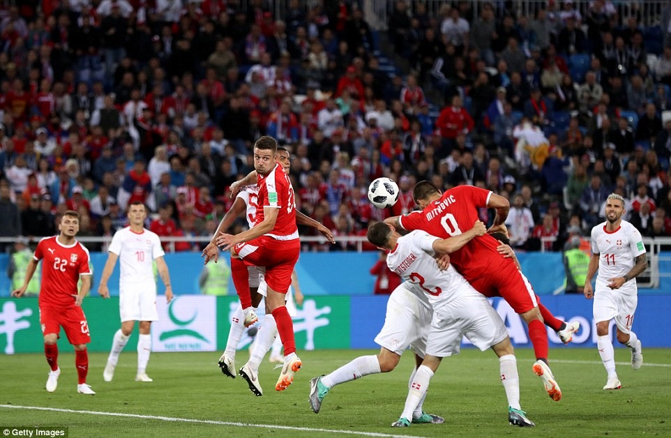 Shaqiri toả sáng phút 90, Thuỵ Sĩ đánh bại Serbia 2-1 - ảnh 2 Shaqiri toả sáng phút 90, Thuỵ Sĩ đánh bại Serbia 2-1 - ảnh 2